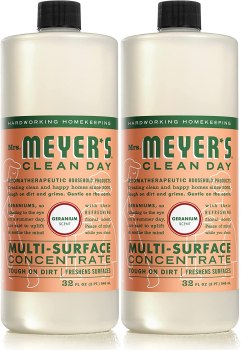 Mrs. Meyer’s Multi-Surface Cleaner Concentrate, Use to Clean Floors, Tile, Counters, Geranium, 32 fl. oz – Pack of 2
