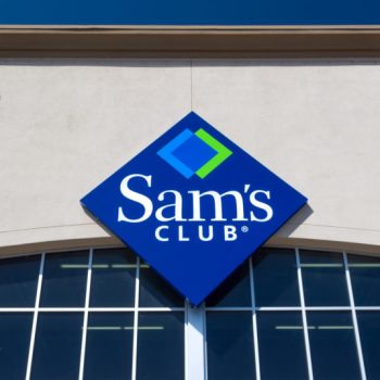 WOODBURY, MN/USA - APRIL 29, 2018: Sam's Club exterior. Sam's Club is an American chain of membership-only retail warehouse clubs owned and operated by Walmart.