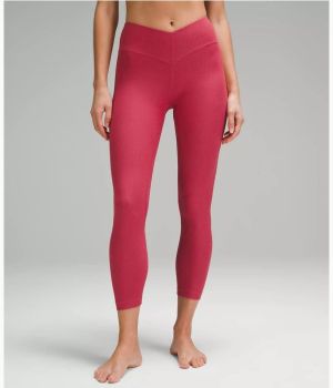 These Lululemon v-waist yoga tights are on final sale 🥳🥳🥳