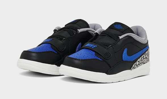 These baby 👶🏻toddler Jordan sneakers 👟 are on sale for only $20 ‼️