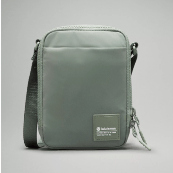 Lululemon 1.5L Easy Access crossbody bag for $34, free shipping