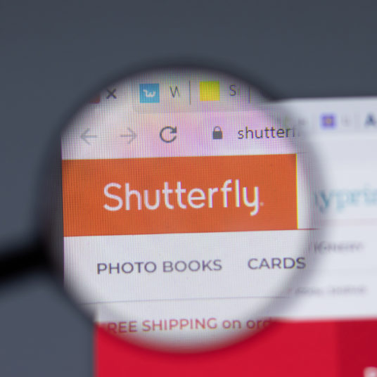 Shutterfly: Enjoy free shipping on all orders + 50% off photo book pages