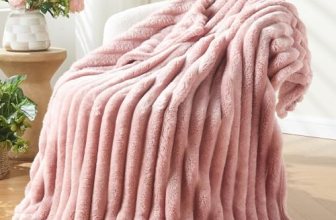 NEWCOSPLAY Super Soft Throw Blanket Pink Premium Silky Flannel Fleece 3D Ribbed
