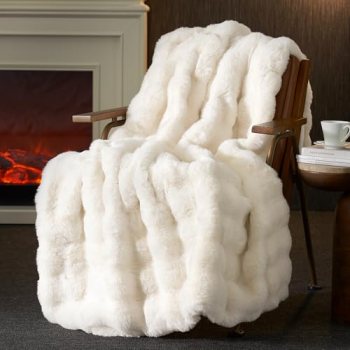 Amélie Home Faux Fur Throw Blanket for Couch