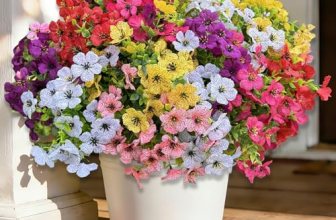 URTRY 24 Bundles Artificial Flowers for Outdoors