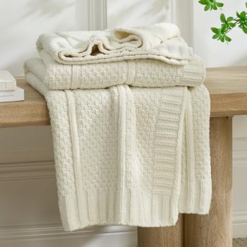 Amélie Home Premium Chenille Throw Blanket