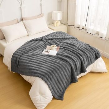 YUSOKI Luxury 3D Bubble Light Weighted Throw Blanket 2.8lb