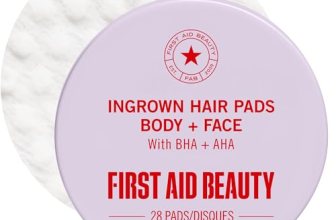 First Aid Beauty Ingrown Hair Pads