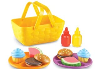 Learning Resources New Sprouts Picnic Set – 15 Pieces
