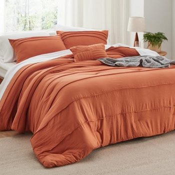 Bedsure Queen Comforter Set – 4 Pieces Pinch Pleat Bed Set