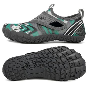 UBFEN Kids Water Shoes for Boys Girls Quick Dry Swim Aqua Socks