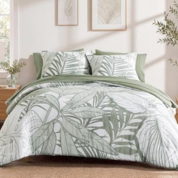 Queen Comforter Set – 7 Pieces Green Jungle Bed in a Bag Queen Bedding Sets