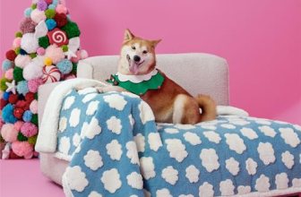 LE SURE Waterproof Dog Blankets for Large Dogs Cute Cozy 3D Jacquard,40×50